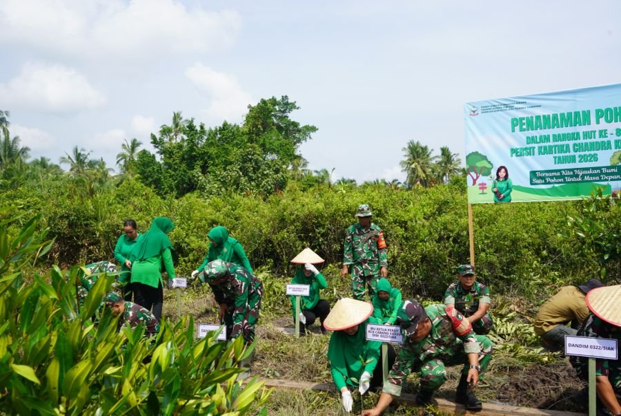 Kodim 0322/Siak & Persit Tanam Pohon Mangrove, Hut Ke-80 Persit Kartika Candra Kirana