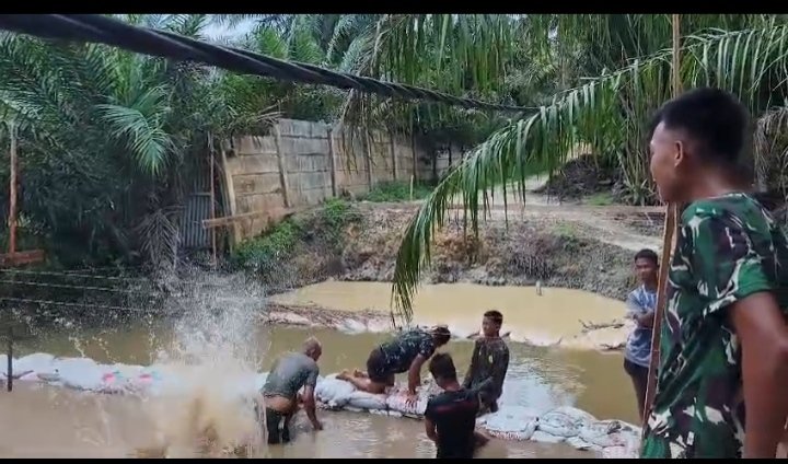 Kodim Pekanbaru Bangun 3 Jembatan Garuda, Akses Warga Kian Terbuka