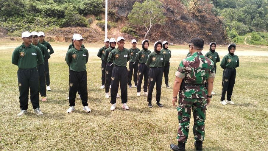 Komandan Koramil 07/Tambelan Berikan Pengarahan kepada Paskibra Tambelan