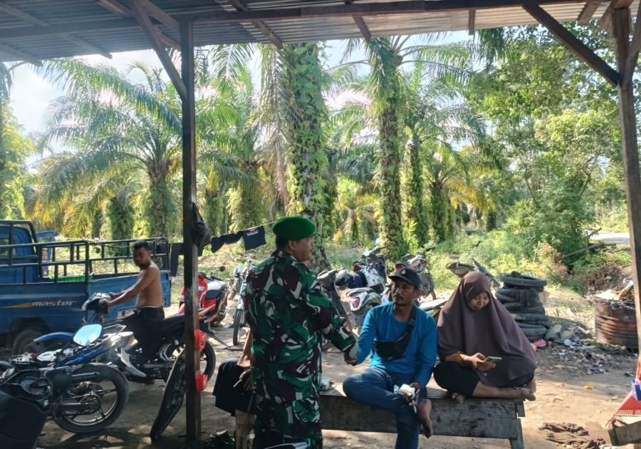 Komsos Babinsa Dorong Kekompakan dan Kepedulian Warga Sukarjo Mesim
