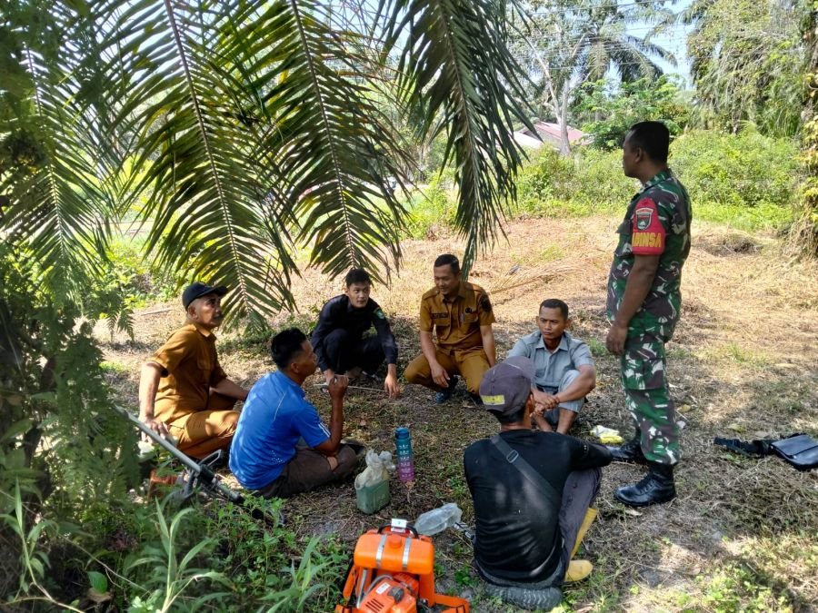 Komsos Babinsa Koramil 05 Bukit Batu, Lingkungan Makin Asri