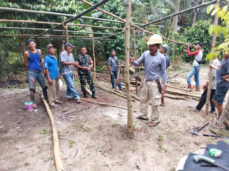 Komsos Babinsa Perkuat Kemanunggalan TNI dan Warga Pamak