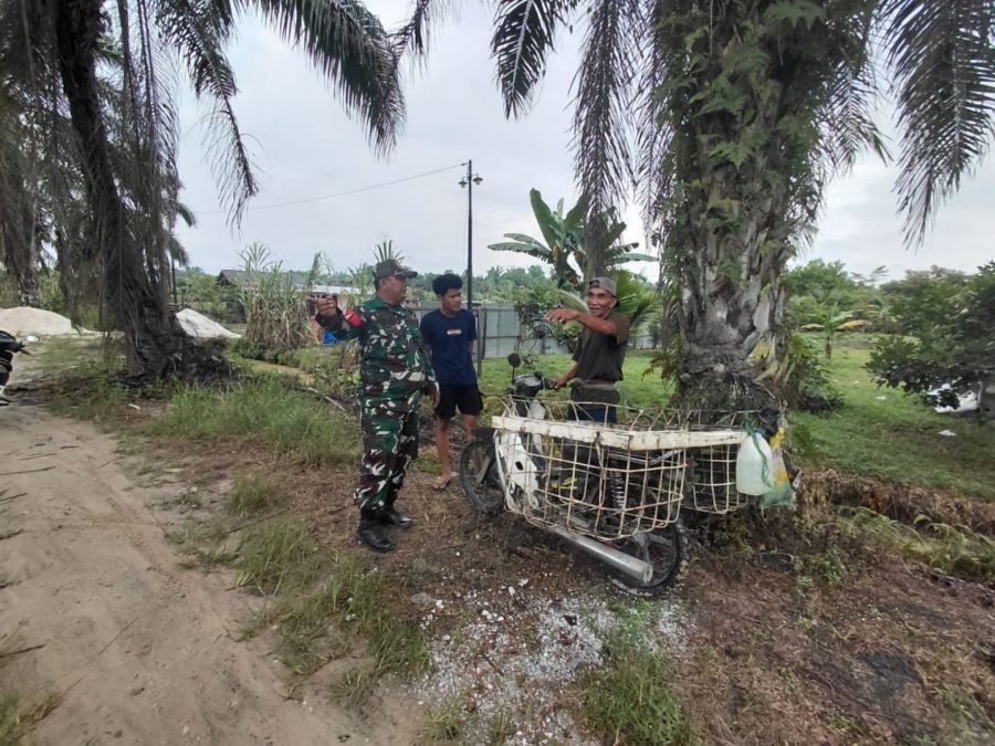 Komsos Babinsa Rupat Pererat Sinergi dan Jaga Kondusivitas Desa