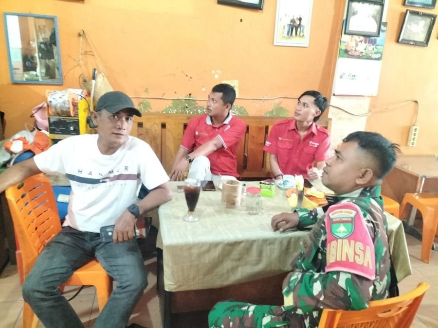 Komsos Babinsaa Ramil 07/KH Dorong Warga Aktif Jaga Keamanan Desa
