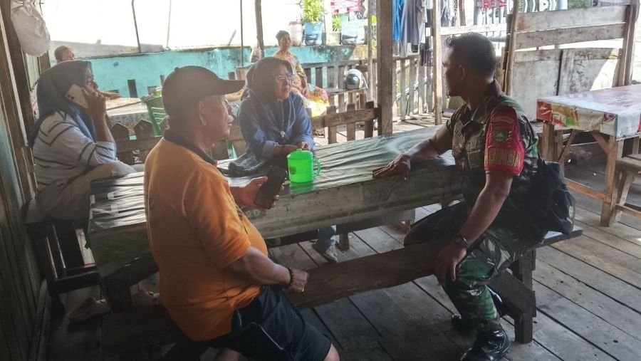 Komsos Bersama Warga, Babinsa Kampung Bandar Perkuat Sinergi TNI dan Rakyat