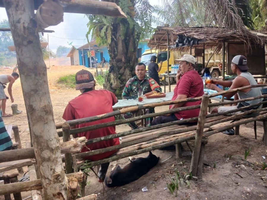 Komsos Jadi Sarana Babinsa Pantau Situasi dan Perkuat Kemanunggalan TNI dengan Rakyat