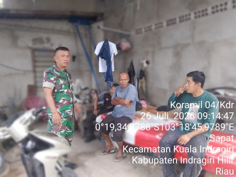 Komsos Rutin Babinsa 04/Kuindra, Jaga Kedekatan Dengan Masyarakat Sapat