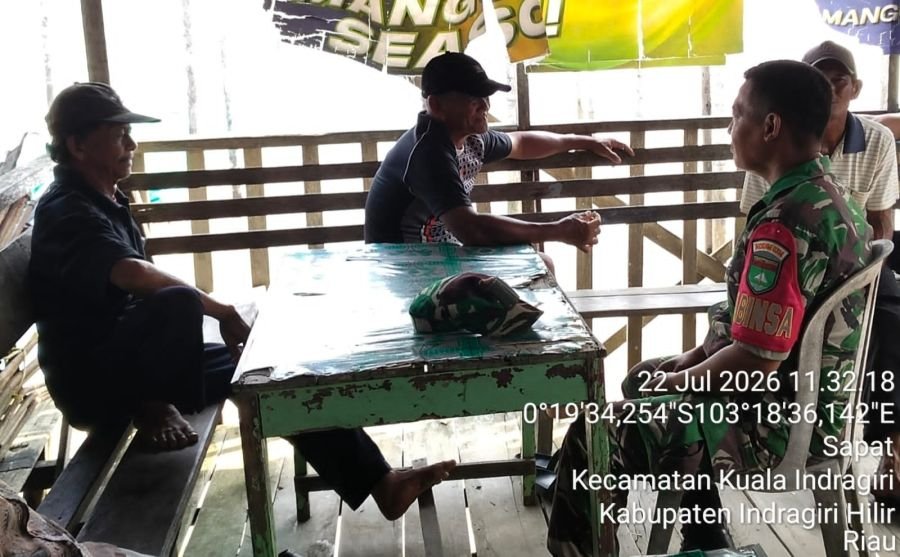 Komsos Rutin, Serda Ali B. Harahap Ajak Warga Jaga Kekompakan dan Keamanan