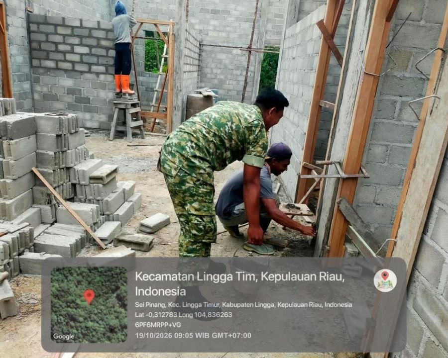 Kopda Harry Try Hardono Sambangi Warga yang Sedang Membangun Rumah