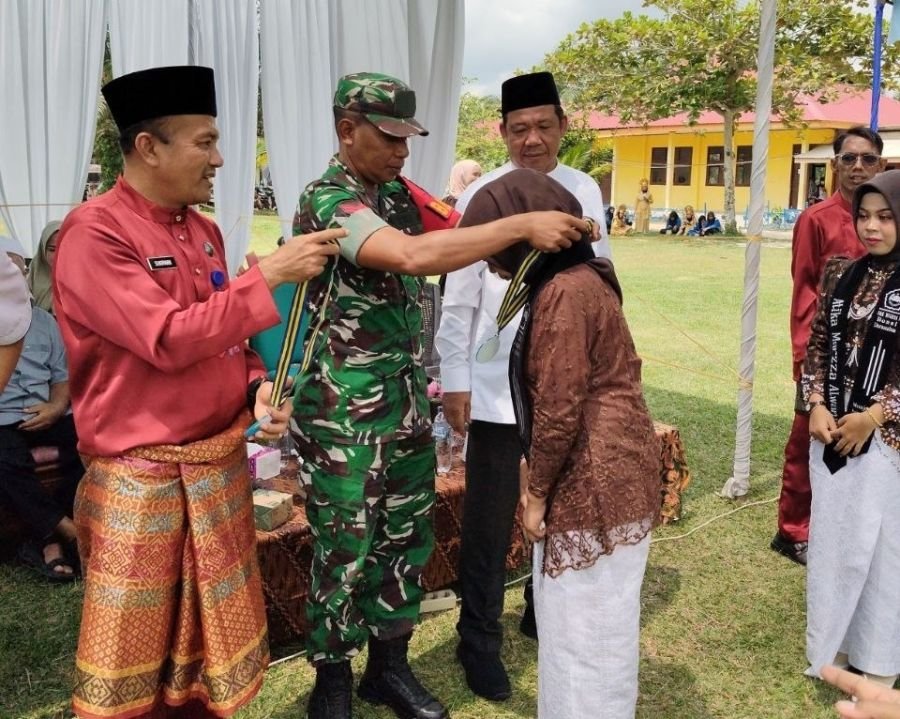 Koptu Jantri Istani Hadiri perpisahan siswa di Kabupaten Rokan Hulu