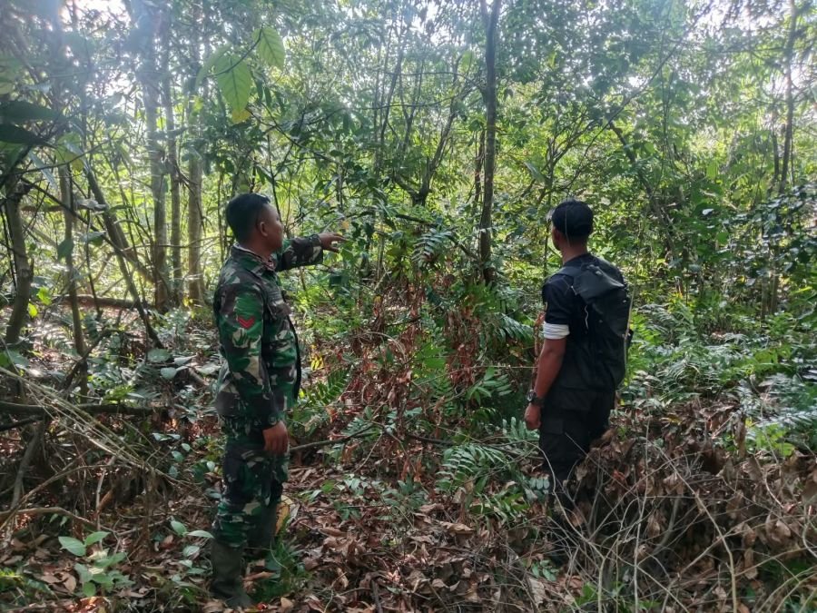 Koptu Jefri dan Warga Perkuat Patroli Karhutla di Sei Injap