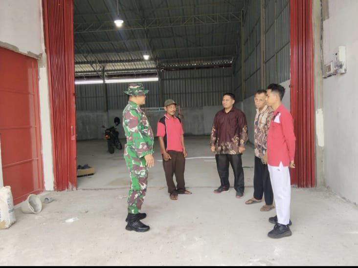 Koptu P Samosir Laksanakan Komsos Bersama Warga Binaan di Desa Tasik Tebing Serai