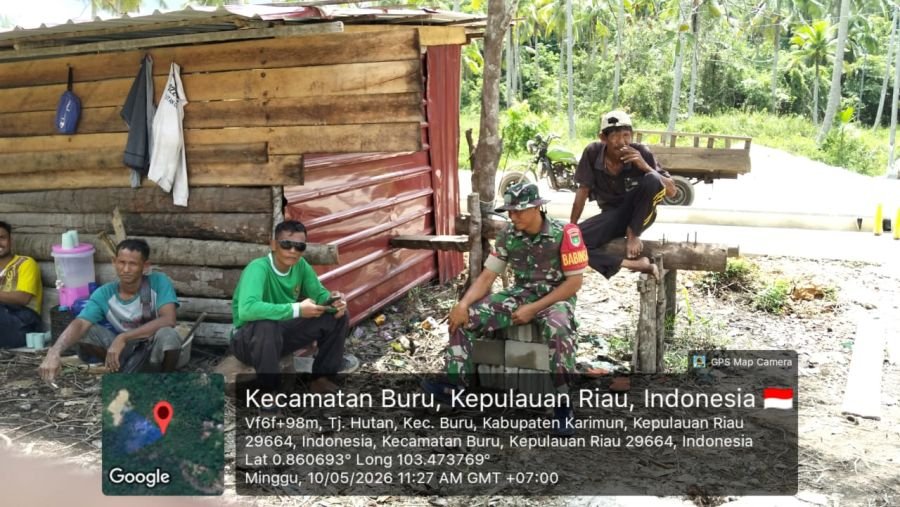 Babinsa Pesisir Kawal Aktivitas Pekerja KDKMP di Tanjung Hutan