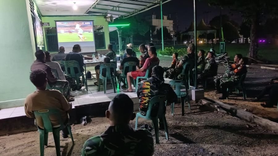 Koramil 0321-03/Bgs Rohil Pimpin Nobar Piala Dunia Belgia Vs Spanyol 