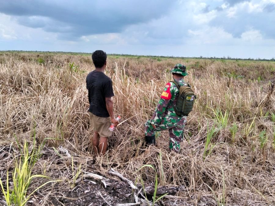 Koramil 04 Kubu Sisir Lokasi Rawan Karhutla di Teluk Nilap Jaya