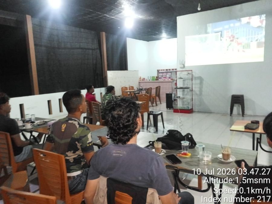 Koramil 04/Letung Gelar Nobar Piala Dunia 2026 Bersama Warga Jemaja, Pererat Kebersamaan