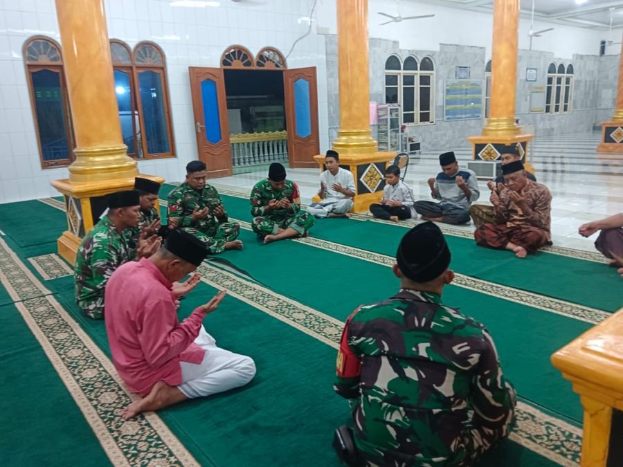 Koramil 04/Rupat melaksanakan doa bersama dlm rangka HUT TNI ke 81 dan kenaikan pangkat satu tingkat