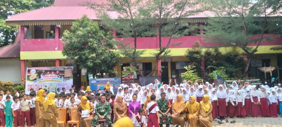 Koramil 05/Sail Dukung Edukasi Pencegahan Bullying di SDN 67 Pekanbaru