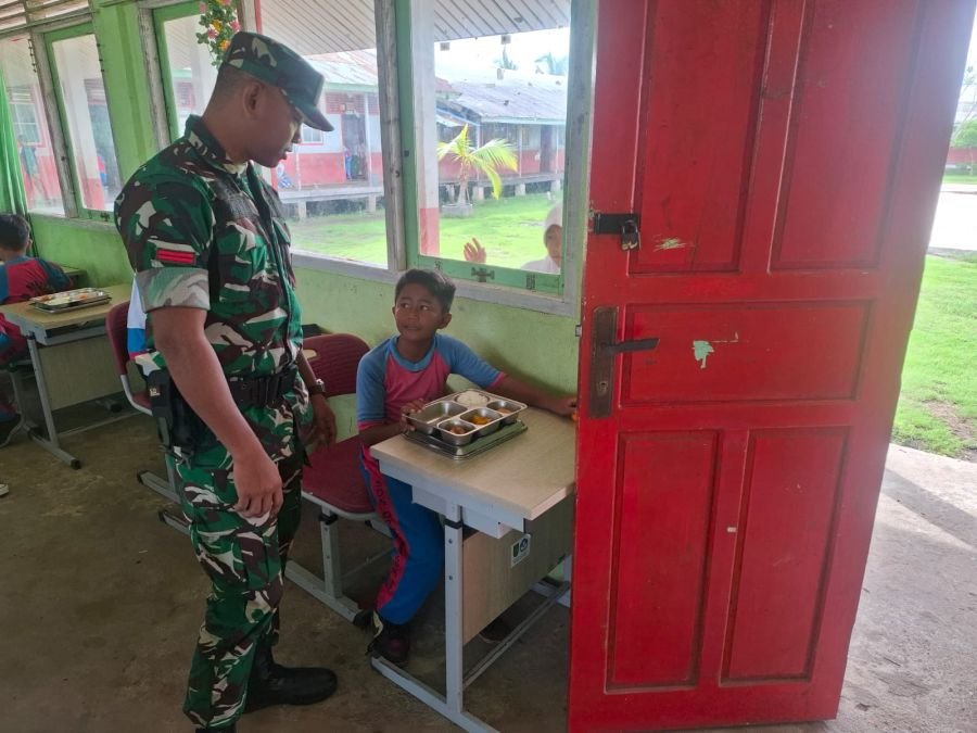 Koramil 06/ Kateman mendampingi MBG agar Tepat Sasaran