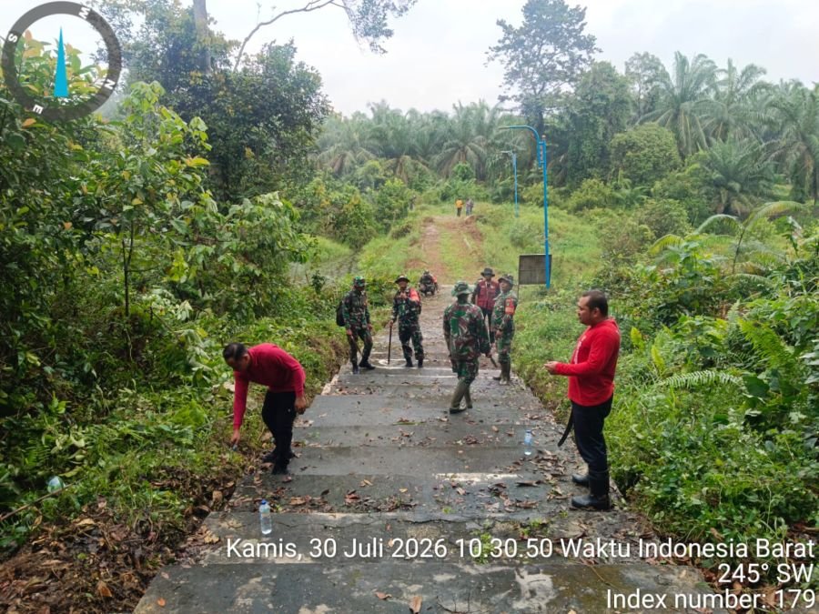 Koramil 16/Tapung Karya Bakti Bersama Masyarakat Desa Pantai Cermin, Sambut HUT Kodam XIX/TT Ke 1