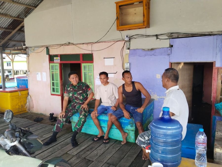 Koramil Tambelan Perkuat Siskamling, Warga Diminta Lebih Waspada