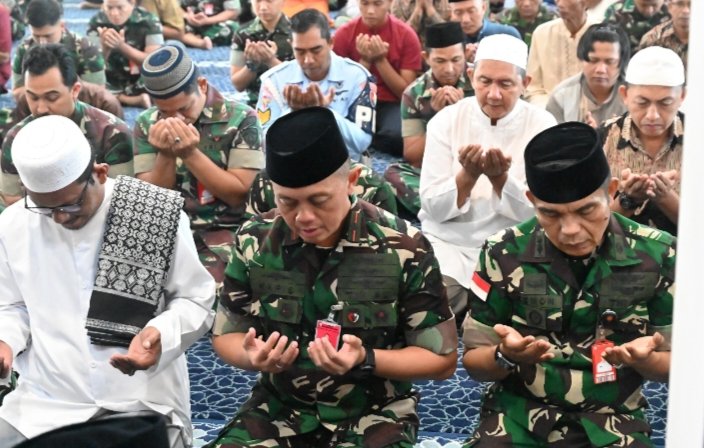 Lanud Roesmin Nurjadin Gelar Doa Bersama Sambut Tahun 2026