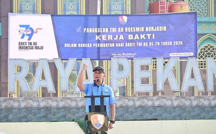 Lanud Roesmin Nurjadin Gelar Karya Bakti Bersama Masyarakat di Masjid Raya Pekanbaru