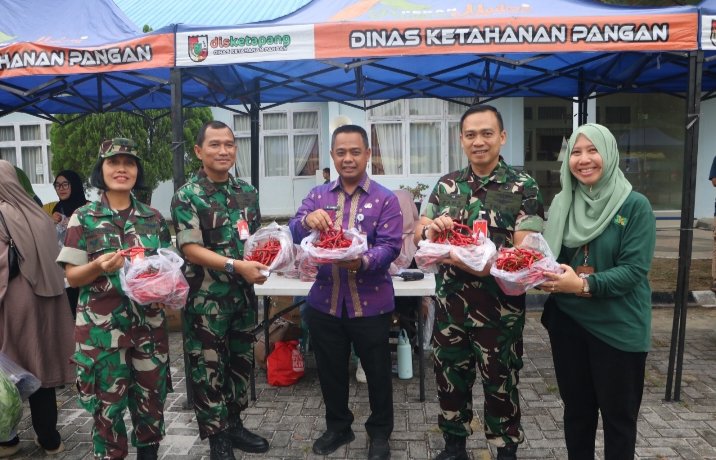 Lanud RSN dan DKP Pekanbaru Gelar Gerakan Pangan Murah: Wujud Kepedulian untuk Kendalikan Inflasi