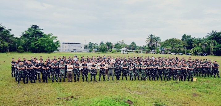 Lanud Rsn Tanam 1100 Pohon, Wujudkan Lanud Hijau sebagai Paru-Paru Kota Pekanbaru
