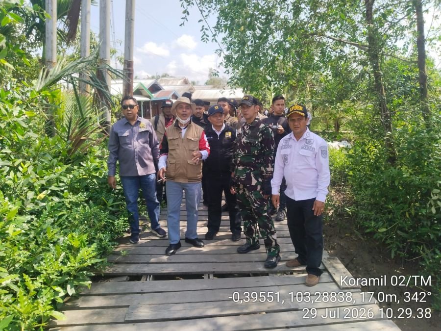 Letkol Wahib Mustofa Bersama Bupati H. Herman Cek Lokasi Jembatan Garuda, Harapan Baru Warga Tekulai
