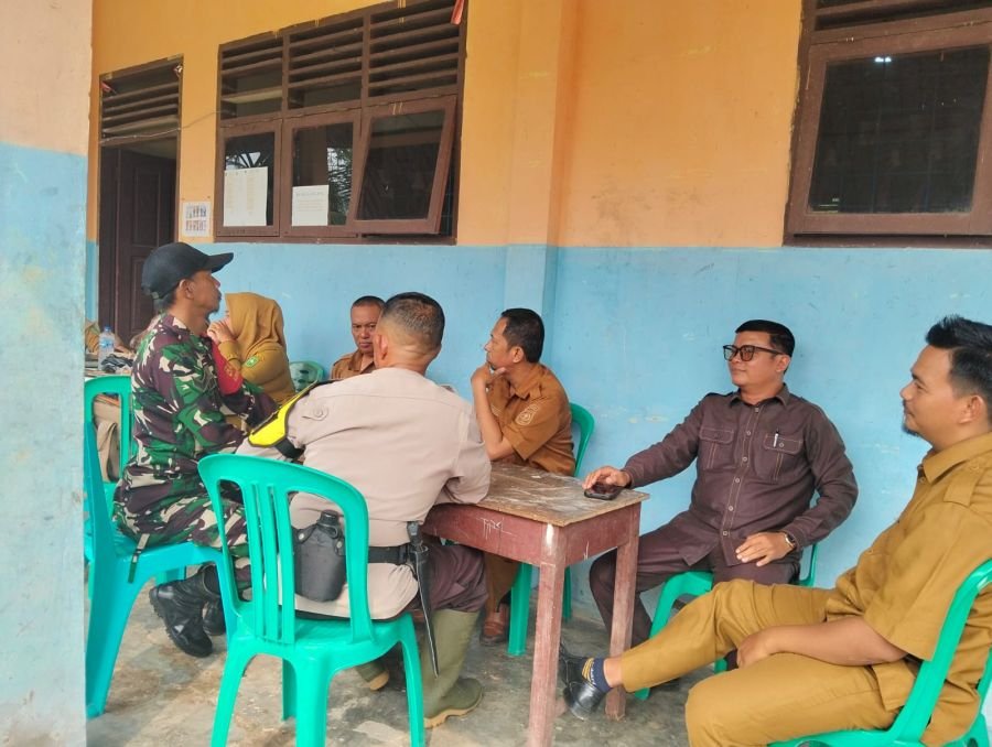 Lewat Kampung Pancasila, Babinsa Rajut Kebersamaan TNI-Polri dan Perangkat Desa