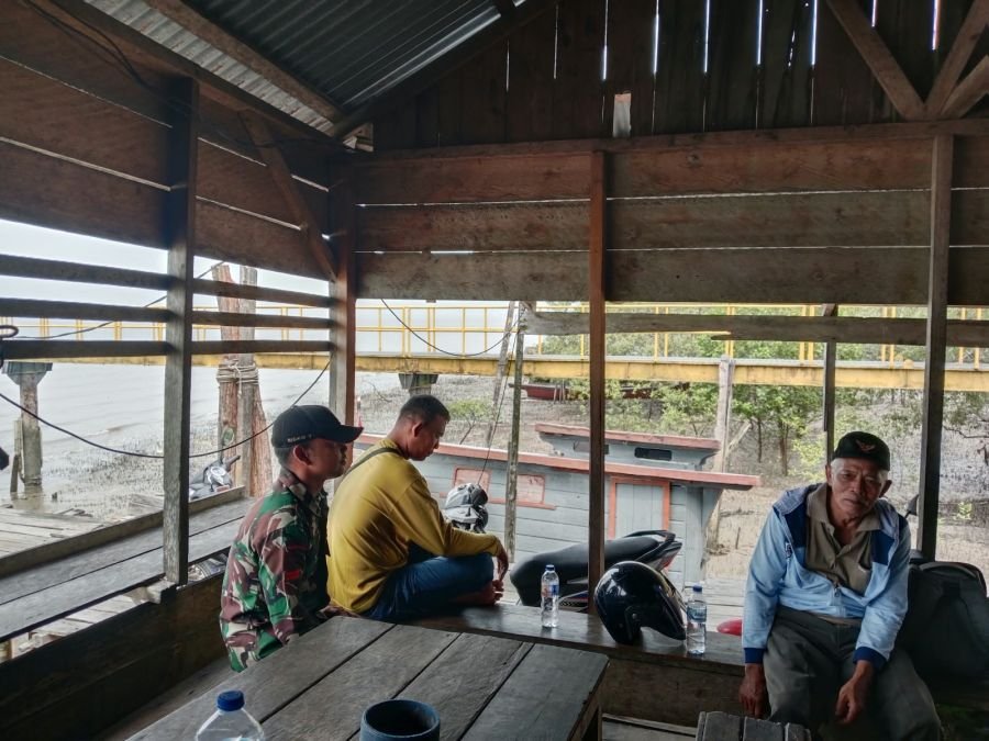 Lewat Komsos di Kampung Pancasila, Pratu Hasibuan Ajak Warga Rawat Kebersamaan dan Persatuan
