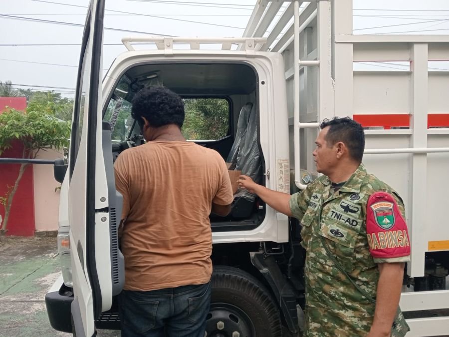 LIMA KDKMP DI WILAYAH KORAMIL 03/MANDAU TERIMA SARPRAS MOBIL TRUK 6 RODA
