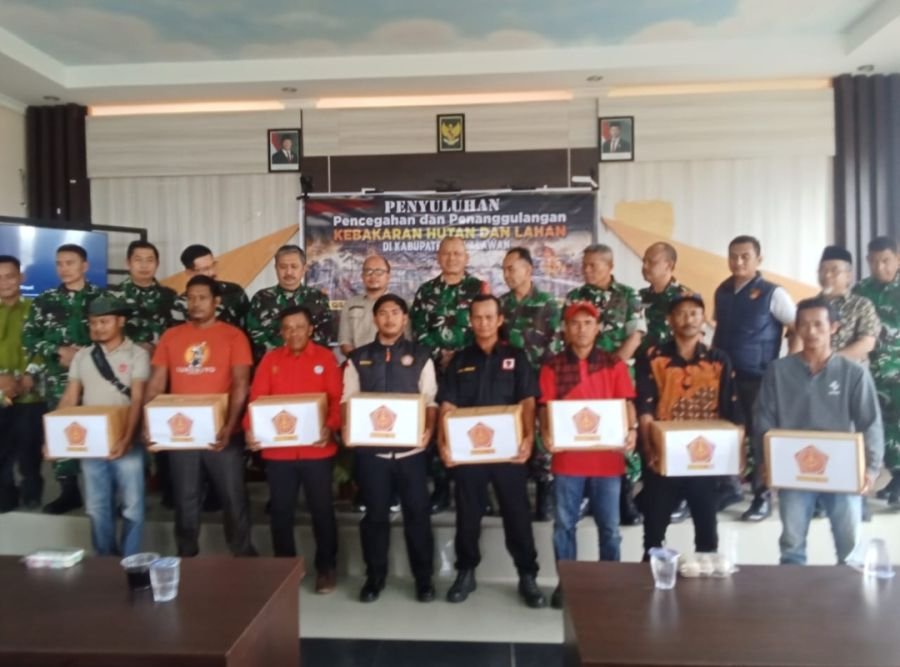 Mabes TNI Berikan Penyuluhan Pencegahan Karhutla kepada Masyarakat Langgam