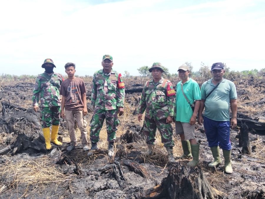 Melaksanakan Patroli bekas Lahan terbakar di wilayah Koramil 02/TP