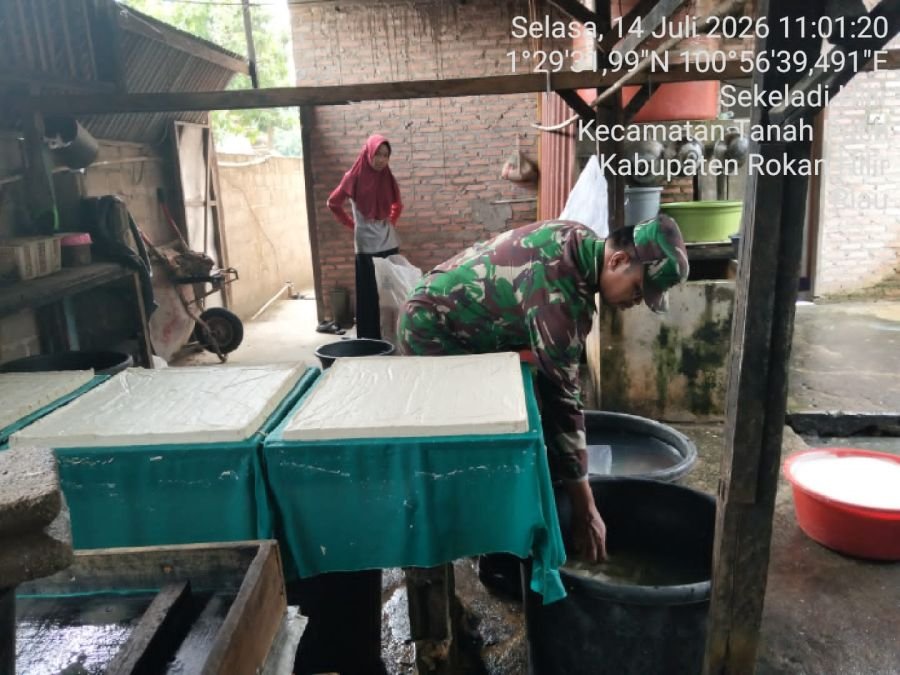 Melaksanakan Pendampingan Usaha Mikro Kecil Menengah(UMKM)