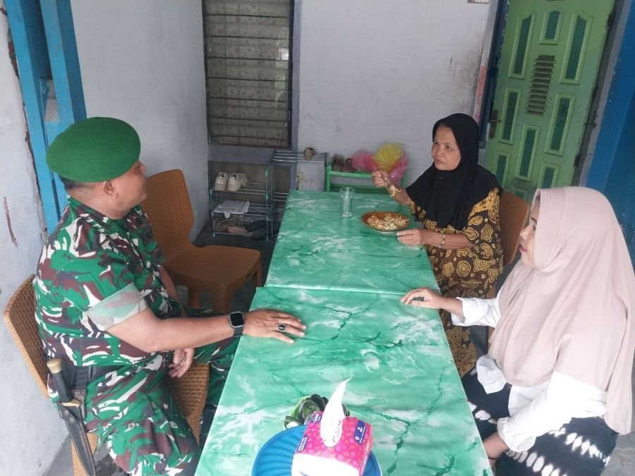 Melalui Komsos, Babinsa Tingkatkan Kesadaran Warga Jaga Kamtibmas