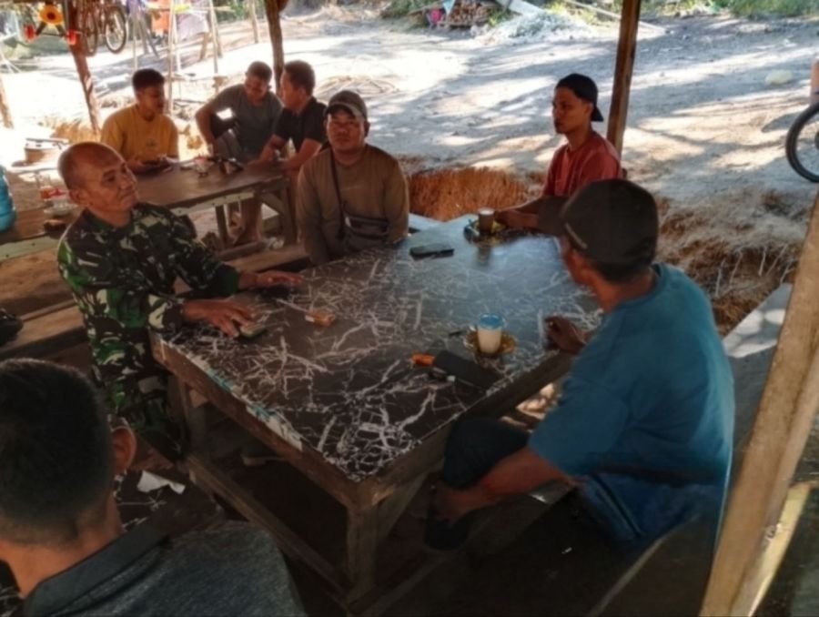 Melalui Sosialisasi Babinsa Koramil 16/Tapung Ajak Generasi Muda Bergabung TNI AD