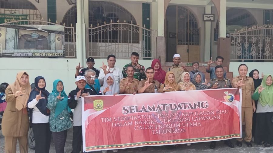 Memonitor tim Verifikator proklim propinsi kepri
