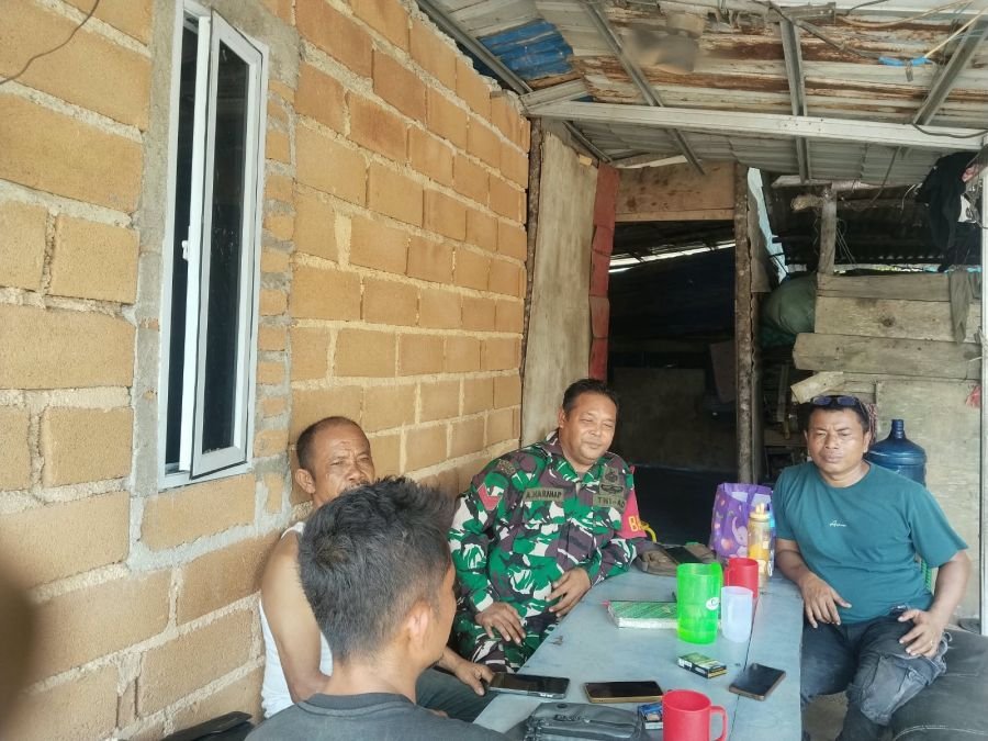 mengaktifkan kembali Pos Kamling yang telah ada di lingkungan masing-masing.