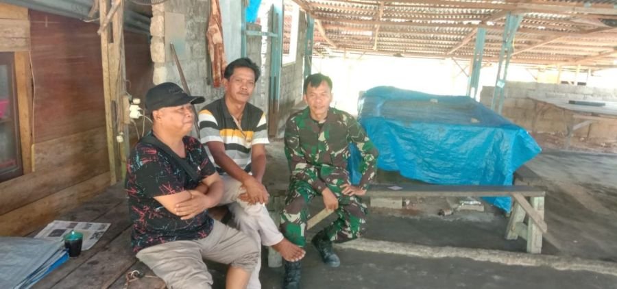 Menjalin Silaturahmi Babinsa Komsos Dengan Tokoh Masyarakat