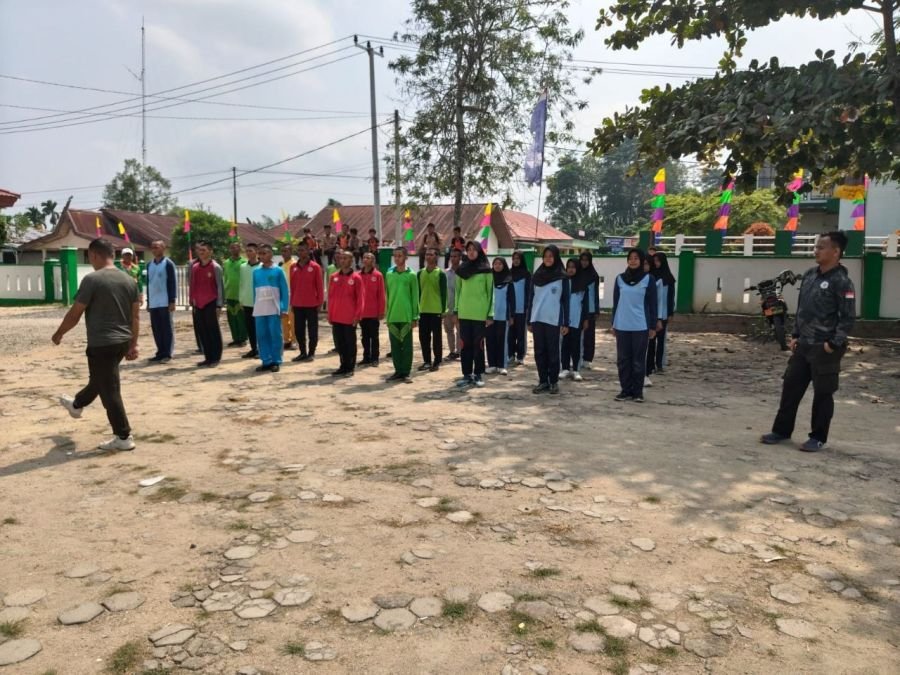 Menjelang HUT RI Ke-81, Babinsa Rutin Laksanakan Pelatihan Kepada Para Paskibra