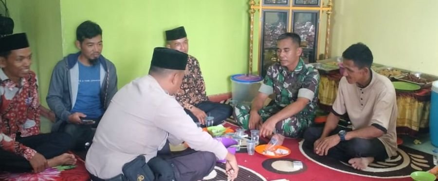 Musim Kemarau Rawan Api, Babinsa 01/Tembilahan Serka Masri Perkuat Pesan Pencegahan Karhutla