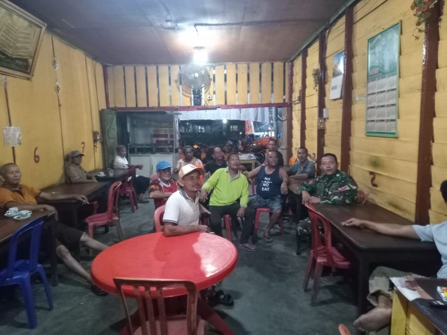 Nobar Pertandingan antara Norwegia vs Inggris, Koramil 07/KH Dekatkan TNI dengan Warga