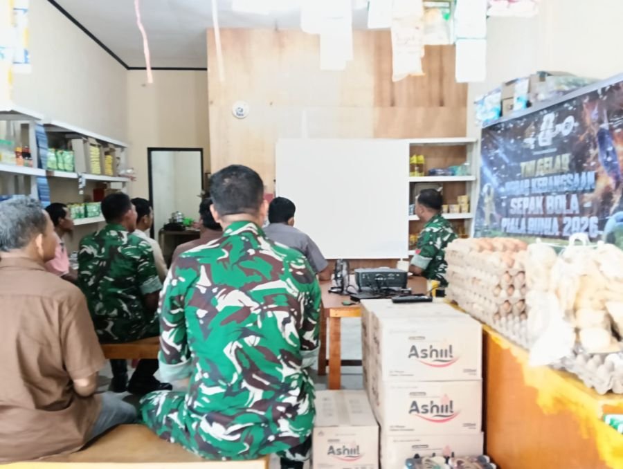 Nobar Piala Dunia 2026, Koramil 02/KT dan Warga Perkuat Kebersamaan