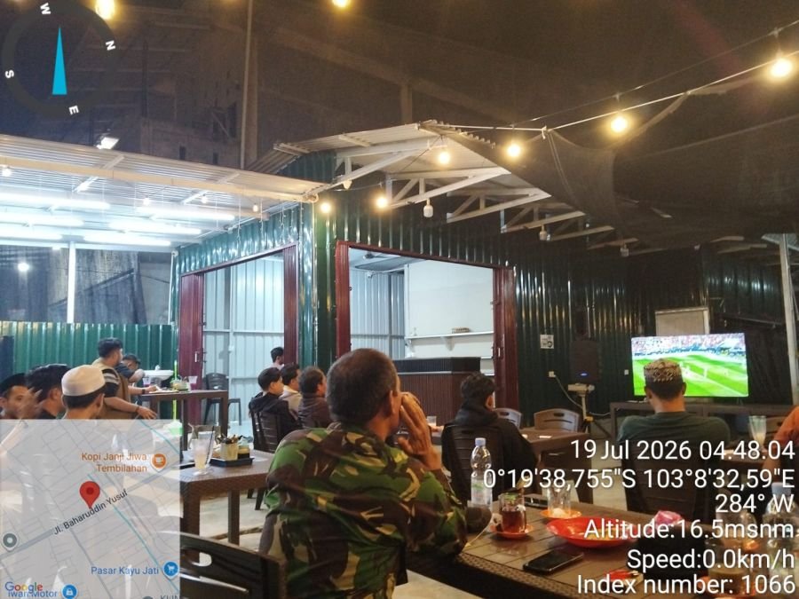 Nobar Piala Dunia 2026, Koramil 08/Mandah  Menjalin Kebersamaan TNI dan Masyarakat