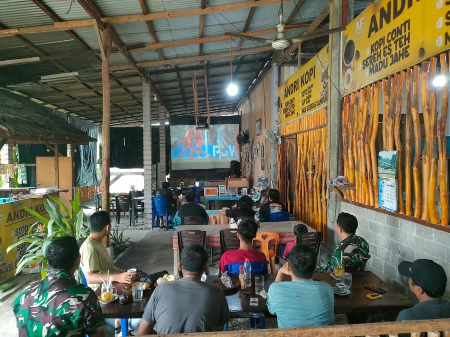 Nobar Piala Dunia 2026 Perkuat Kebersamaan TNI dan Masyarakat Kuansing