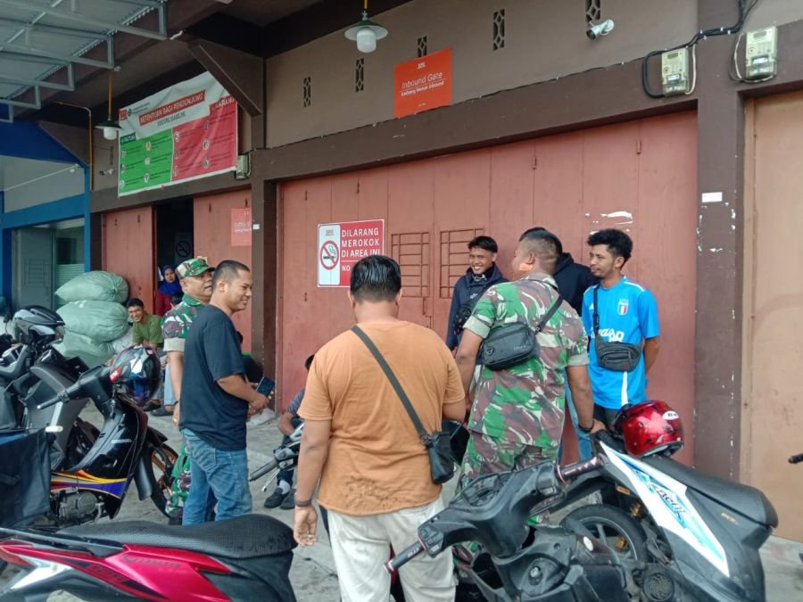 Pastikan Keamanan Perbankan dan Jasa Ekspedisi, TNI Patroli di Pusat Ekonomi Selatpanjang