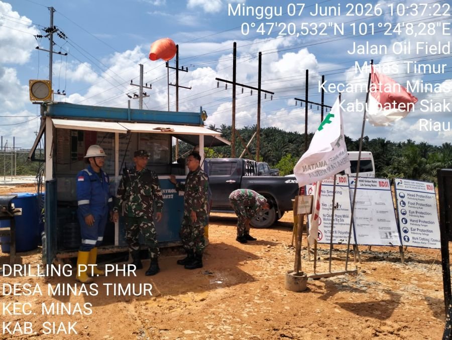 Patroli Babinsa Perkuat Pengamanan Aktivitas Drilling di Minas