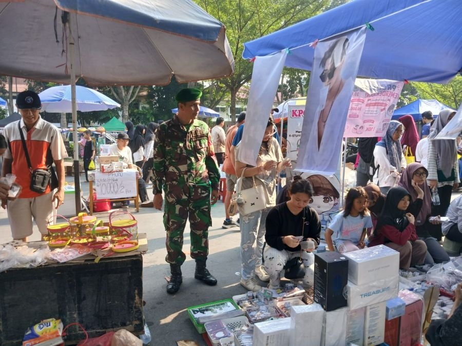 Patroli Kamtibmas Babinsa, Bangun Kedekatan dan Jaga Keamanan Wilayah Sukajadi